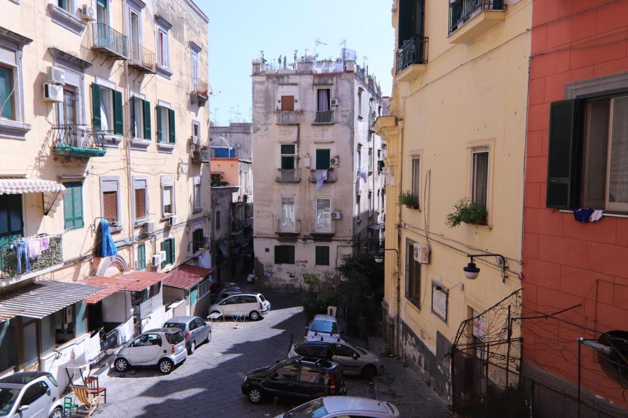 شقة Casa In Piazza نابولي المظهر الخارجي الصورة